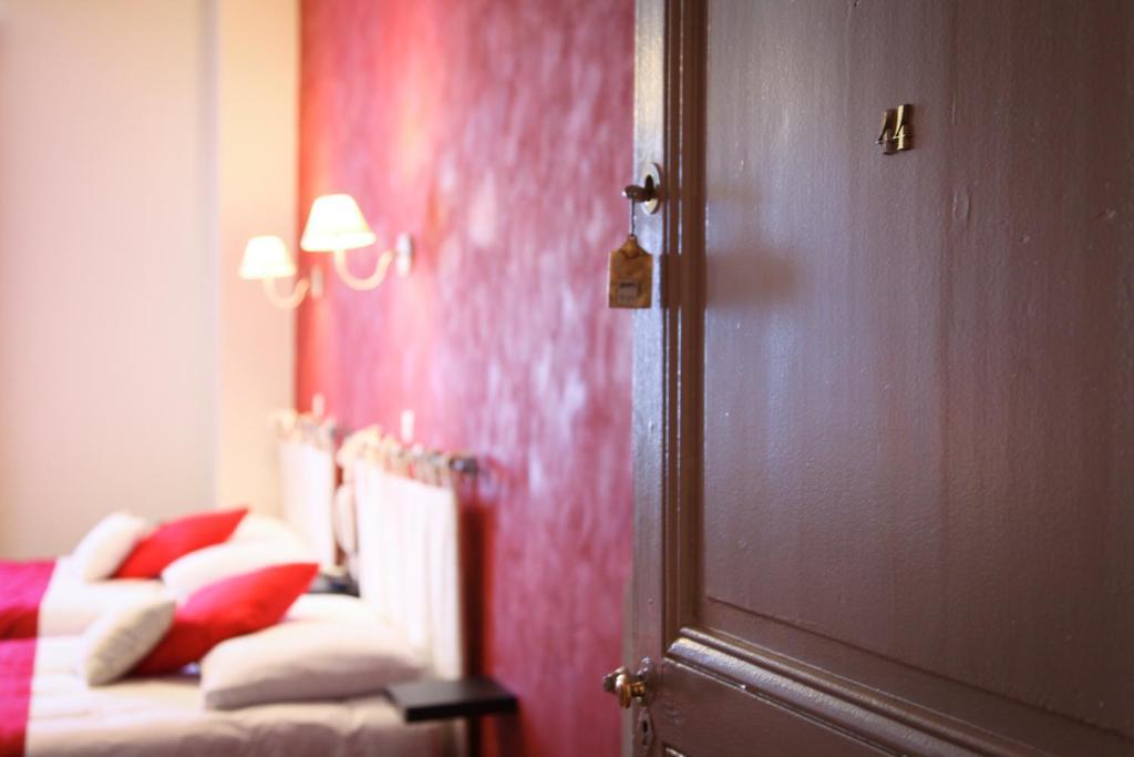 Hotel Du Midi Аноне Екстериор снимка